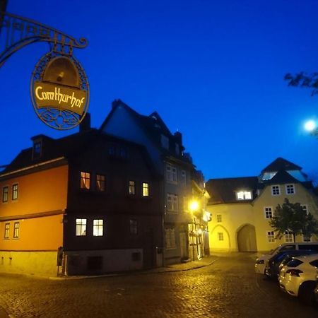 Haus Zum Kleinen Helm Apartamento Erfurt Exterior foto