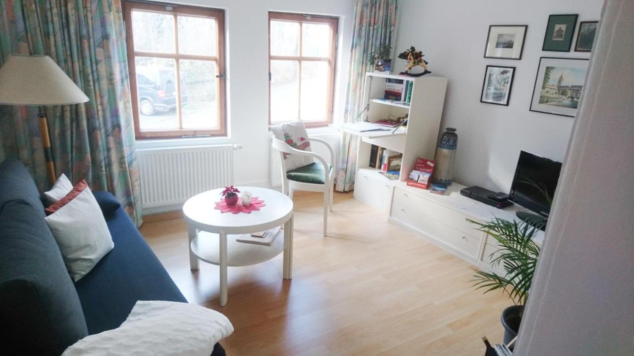 Haus Zum Kleinen Helm Apartamento Erfurt Exterior foto