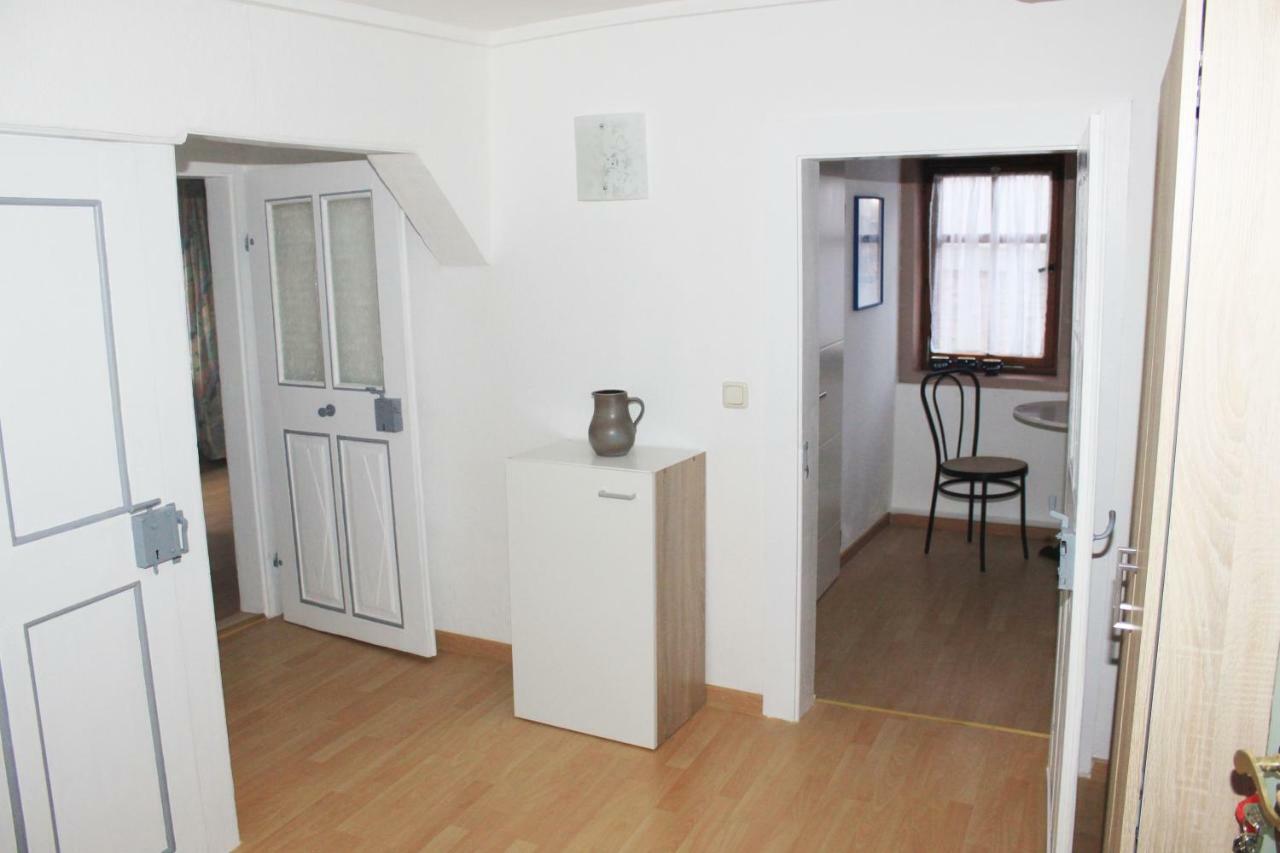 Haus Zum Kleinen Helm Apartamento Erfurt Exterior foto